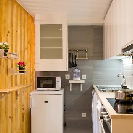 Apartment On The Path Of Fado Too Lisbon